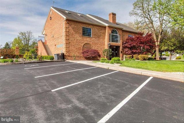 1015 LINDSAY LN, Hagerstown, MD 21742