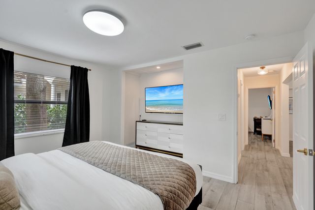 1606 SE 1st Street, Fort Lauderdale, FL 33301