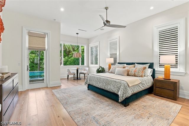 185 North Lake DR, Naples, FL 34102