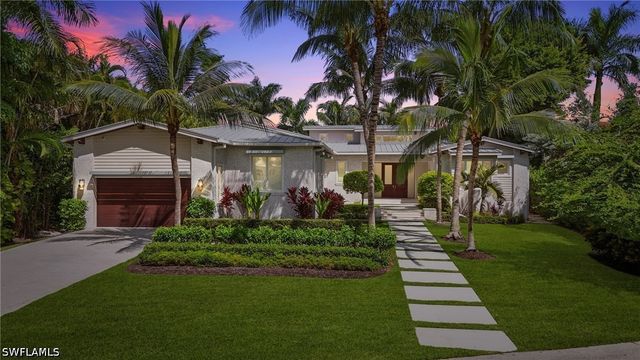185 North Lake DR, Naples, FL 34102