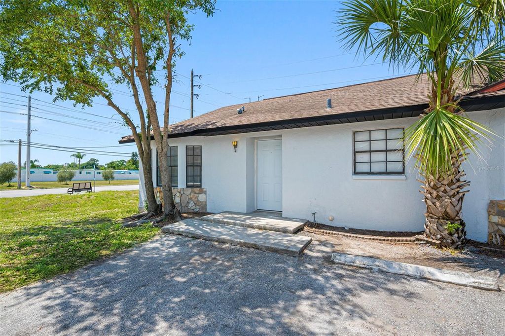501 ST. MICHAELS WAY 520, Tarpon Springs, FL 34689