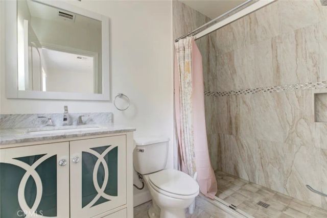 6863 Yarmouth, Reseda, CA 91335