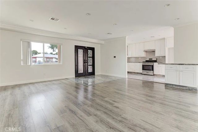 6863 Yarmouth, Reseda, CA 91335