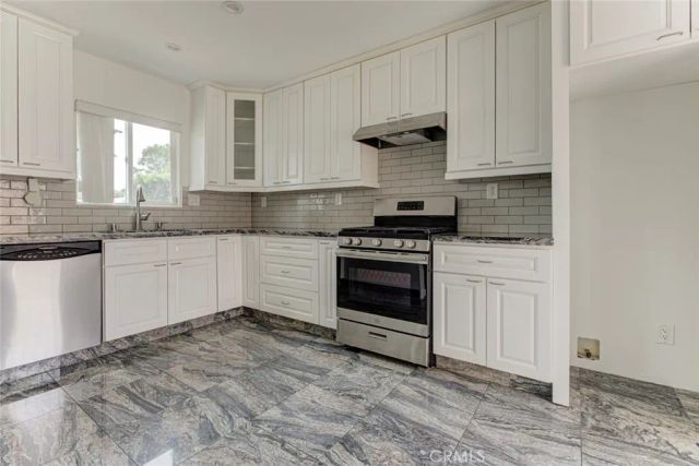 6863 Yarmouth, Reseda, CA 91335