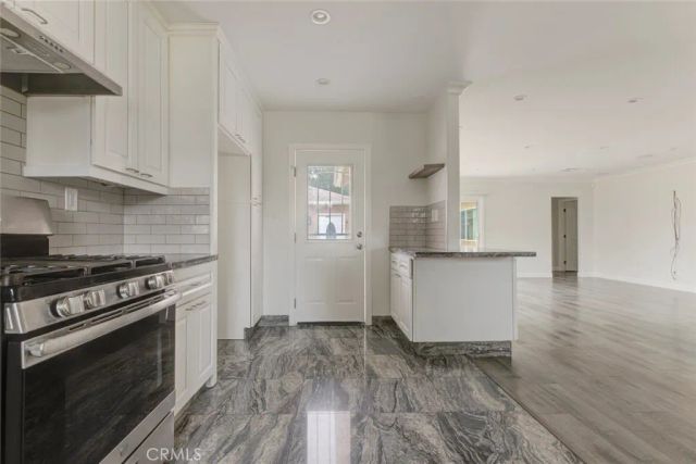 6863 Yarmouth, Reseda, CA 91335