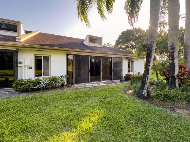 4738 Fountains Drive S, Lake Worth, FL 33467