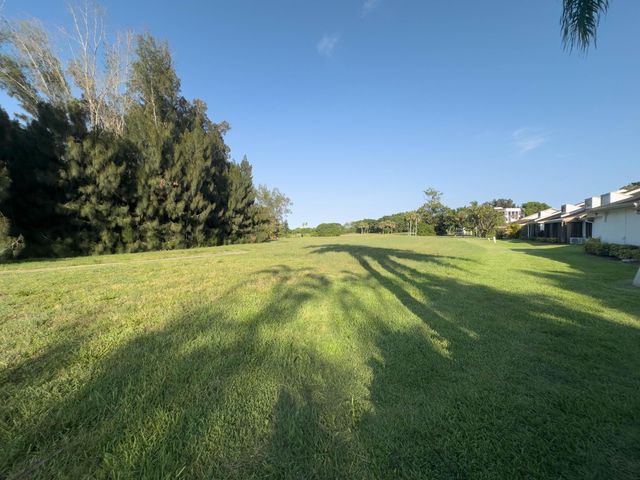 4738 Fountains Drive S, Lake Worth, FL 33467