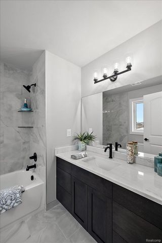17827 Biscayne Drive, Macomb Township, MI 48042