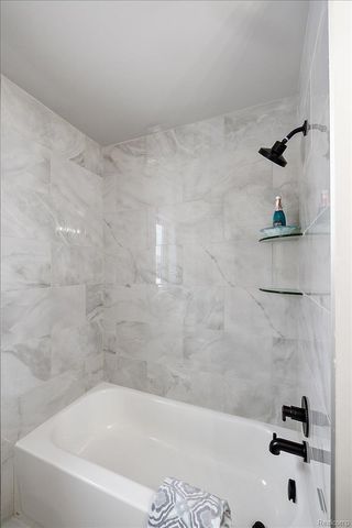 17827 Biscayne Drive, Macomb Township, MI 48042