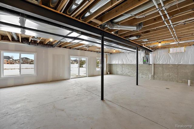 17827 Biscayne Drive, Macomb Township, MI 48042