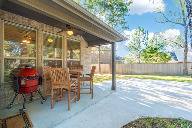 130 Pioneer Canyon Place, Tomball, TX 77375