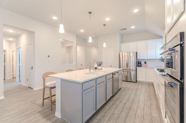 130 Pioneer Canyon Place, Tomball, TX 77375