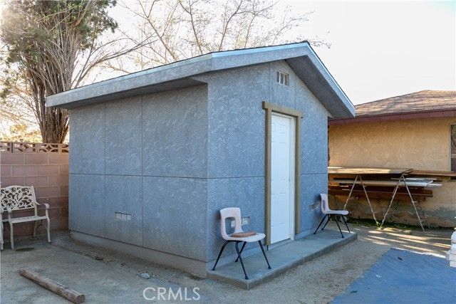 1017 W Avenue H8, Lancaster, CA 93534