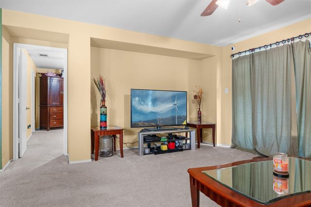424 Summer Tree Drive, Hutchins, TX 75141