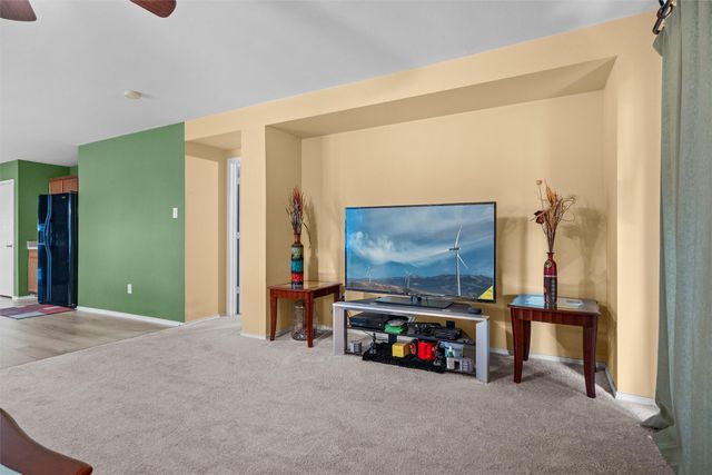 424 Summer Tree Drive, Hutchins, TX 75141