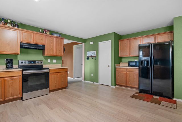 424 Summer Tree Drive, Hutchins, TX 75141