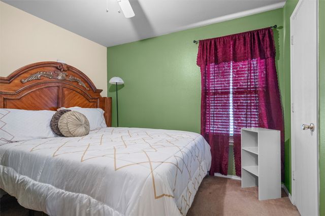 424 Summer Tree Drive, Hutchins, TX 75141