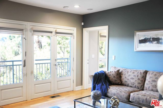 1861 BEL AIR Road, Los Angeles, CA 90077