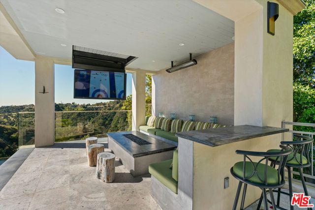 1861 BEL AIR Road, Los Angeles, CA 90077