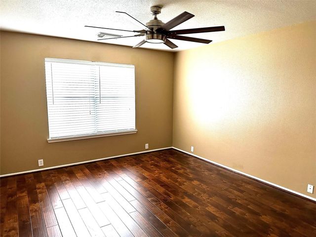 2711 Feather Green Trail, Fresno, TX 77545