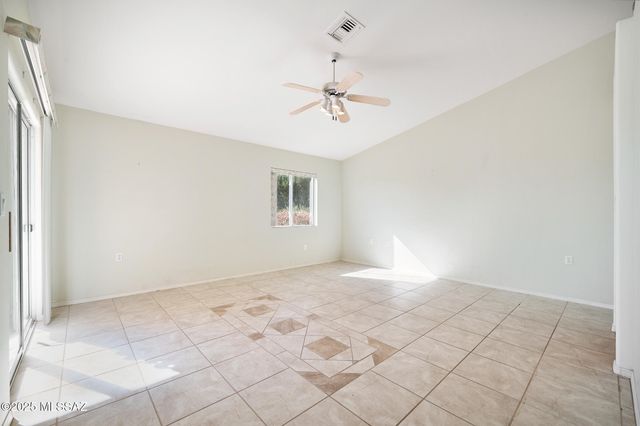 1181 W Placita Lucinda, Green Valley, AZ 85614