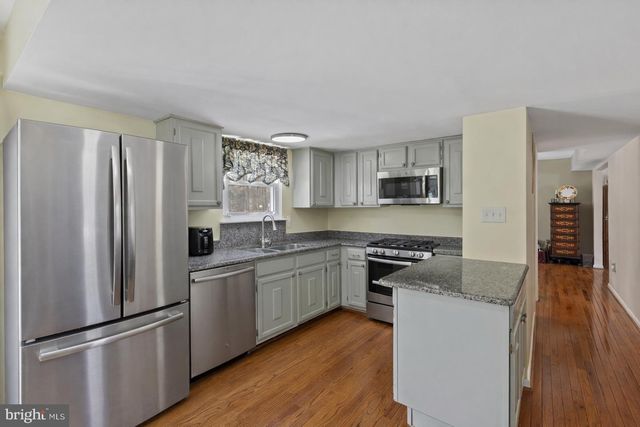 5897 PENACLE CT, Woodbridge, VA 22193