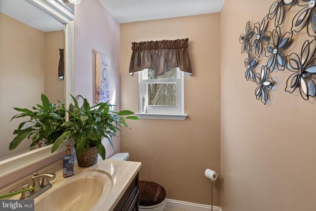 5897 PENACLE CT, Woodbridge, VA 22193