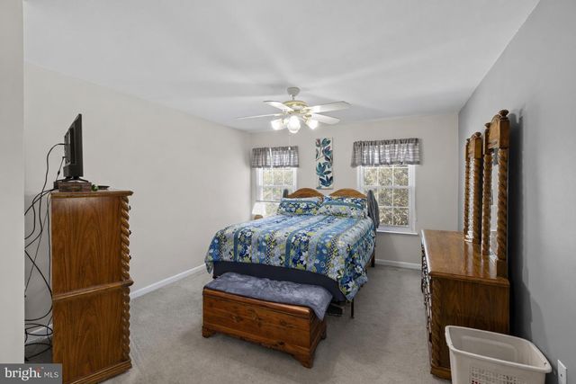 5897 PENACLE CT, Woodbridge, VA 22193