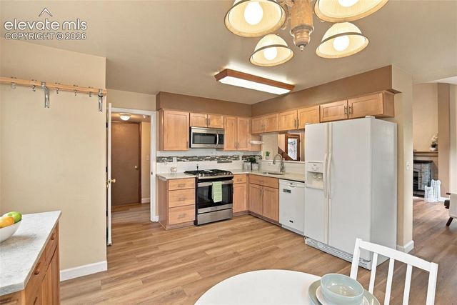 5960 Chokecherry Drive, Colorado Springs, CO 80919