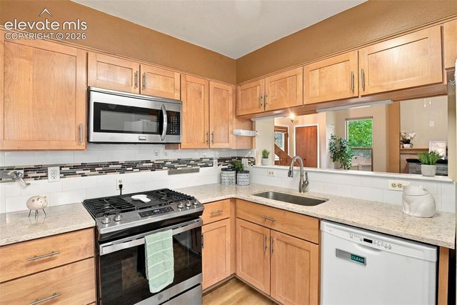 5960 Chokecherry Drive, Colorado Springs, CO 80919