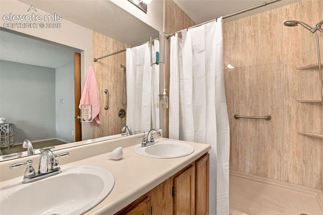 5960 Chokecherry Drive, Colorado Springs, CO 80919