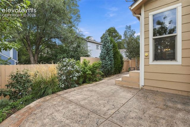 5960 Chokecherry Drive, Colorado Springs, CO 80919