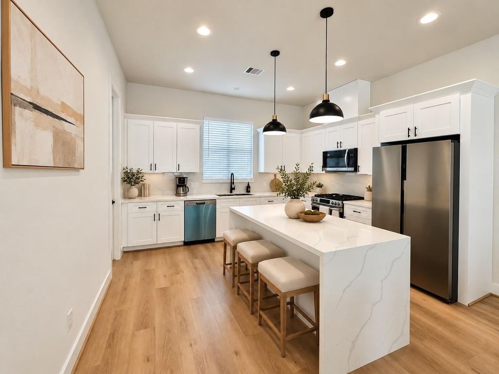 1809 Brooks Street, Houston, TX 77026