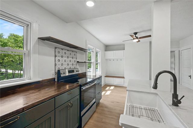 1180 E Shoop Road, Tipp City, OH 45371
