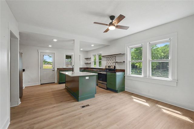 1180 E Shoop Road, Tipp City, OH 45371