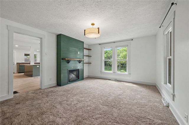 1180 E Shoop Road, Tipp City, OH 45371
