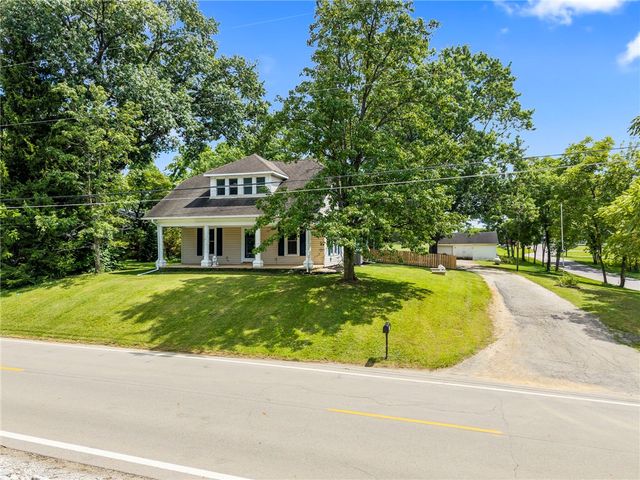 1180 E Shoop Road, Tipp City, OH 45371