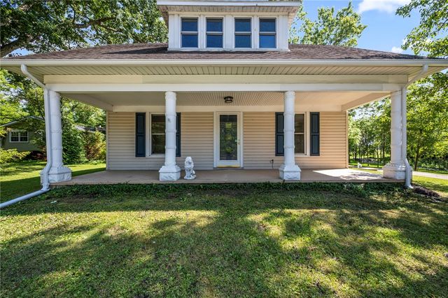 1180 E Shoop Road, Tipp City, OH 45371