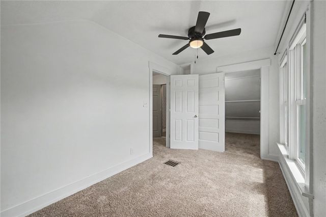 1180 E Shoop Road, Tipp City, OH 45371