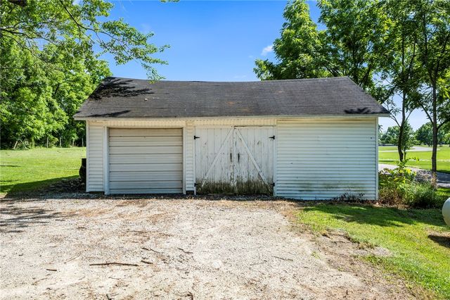 1180 E Shoop Road, Tipp City, OH 45371