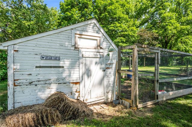 1180 E Shoop Road, Tipp City, OH 45371