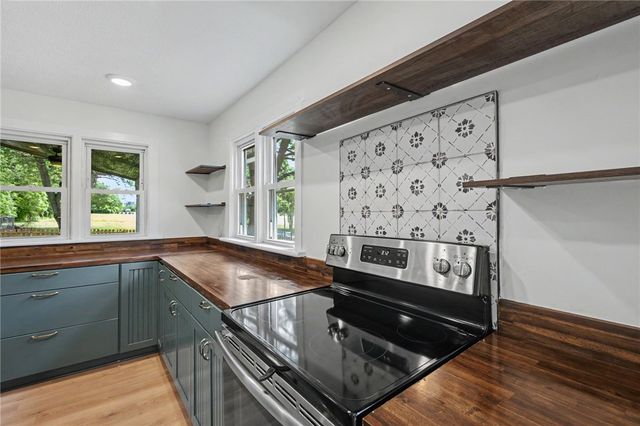 1180 E Shoop Road, Tipp City, OH 45371