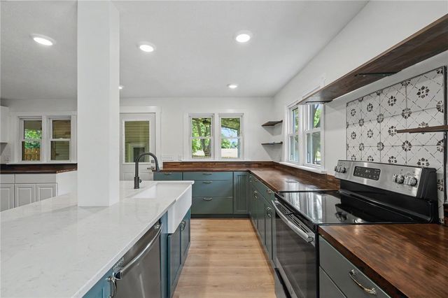1180 E Shoop Road, Tipp City, OH 45371