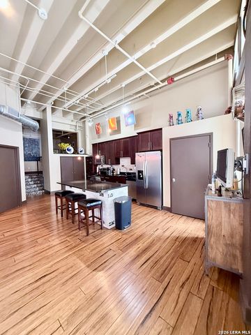 1339 S Flores St Ste 103, San Antonio, TX 78204