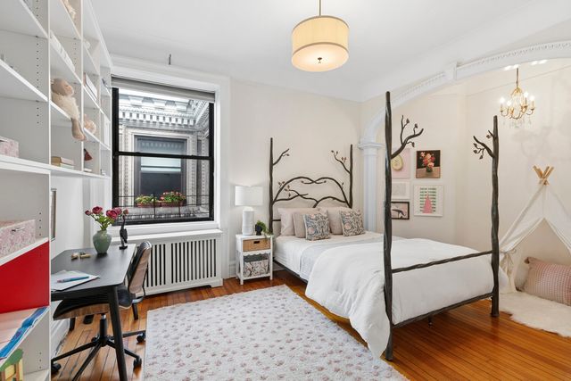 194 Riverside Dr Apt 7D, New York City, NY 10025