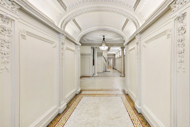 194 Riverside Dr Apt 7D, New York City, NY 10025