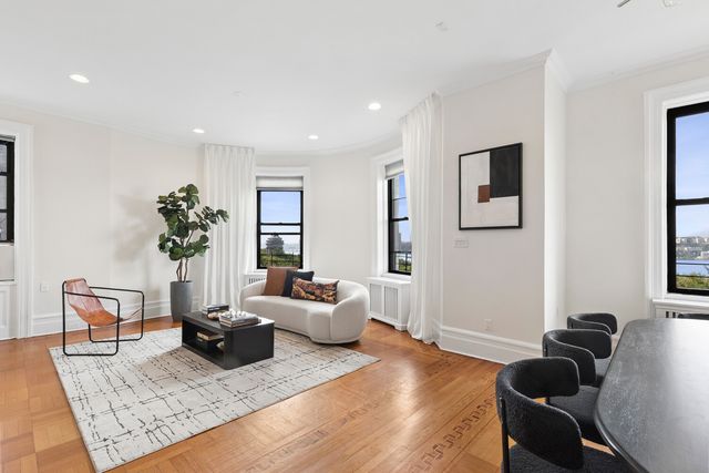 194 Riverside Dr Apt 7D, New York City, NY 10025