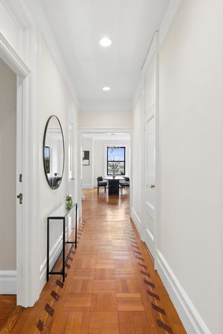 194 Riverside Dr Apt 7D, New York City, NY 10025