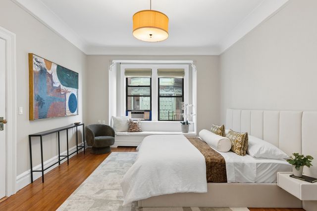 194 Riverside Dr Apt 7D, New York City, NY 10025