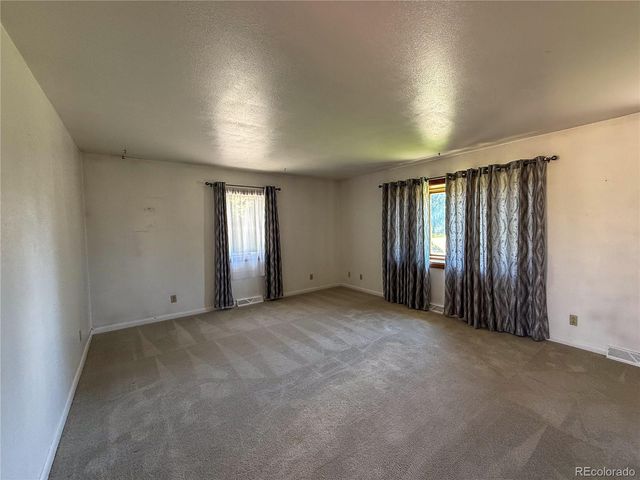 1300 Elm Street, Burlington, CO 80807